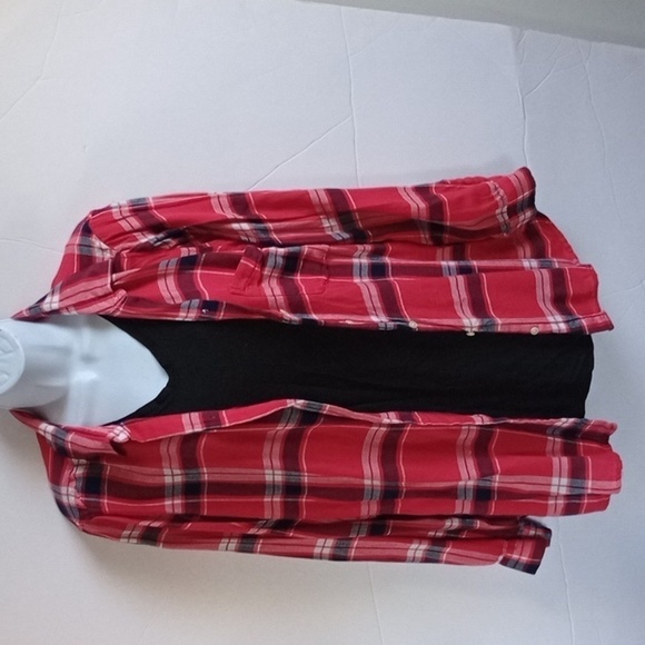 XL - Old Navy - Button Down Flannel - Red & Black- Plaid - Grunge - Casual Fall - Picture 1 of 10